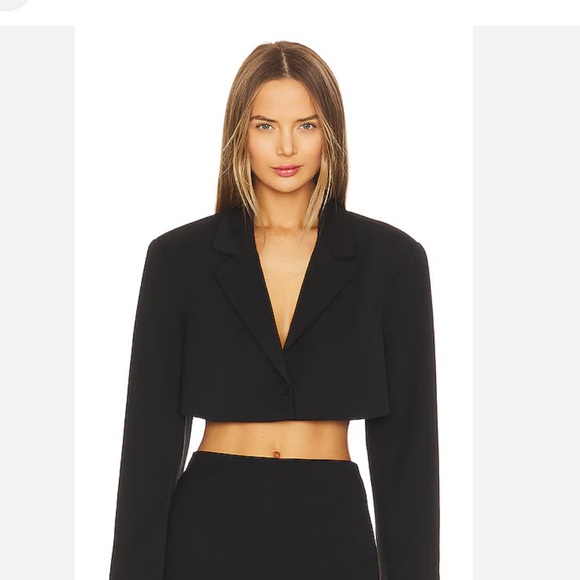 WeWoreWhat Jackets & Blazers - WeWoreWhat cropped black blazer NWT size small